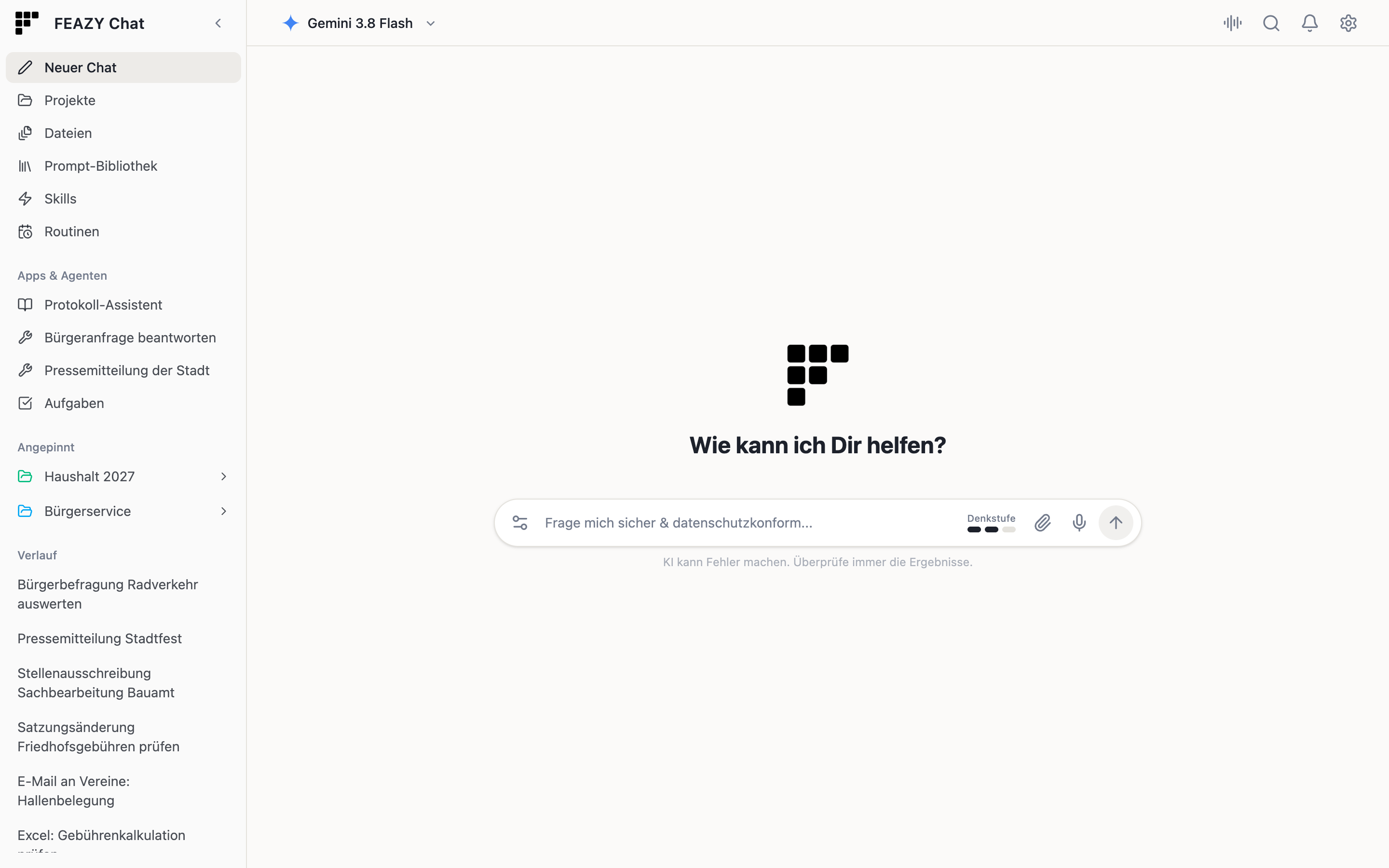 Startseite von FEAZY mit Seitenleiste und Eingabefeld